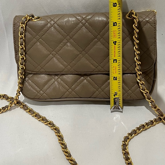 Pantera brown crossbody purse. Used but in excellent condition! - Picture 5 of 9